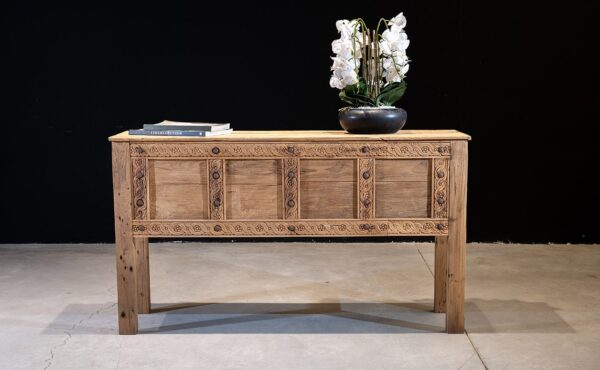 קונסולות מעוצבות