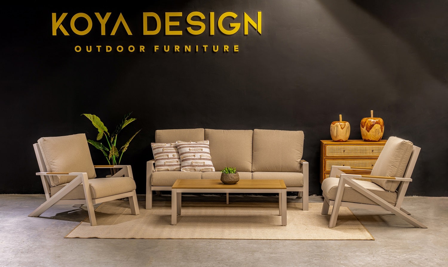 צלסי תלת דמוי עץ (1)