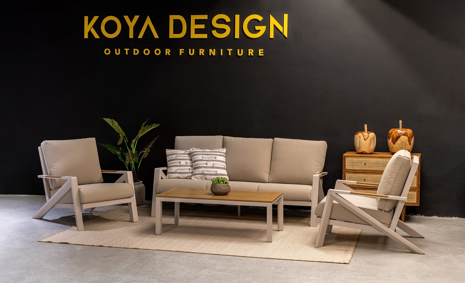 צלסי תלת דמוי עץ (2)