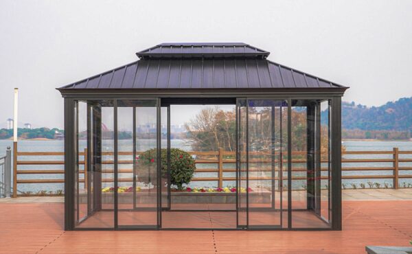 גזיבו אלו’ דגם קנזס דלוקס 3X4.25 מטר כולל סגירות