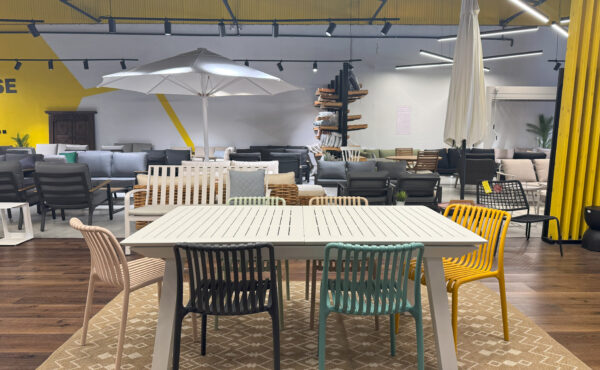 שולחן דלהי נפתח 240 בשילוב 6 דיווה