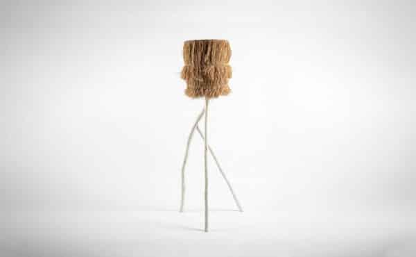 מנורת רצפה טבעית מעוצבת